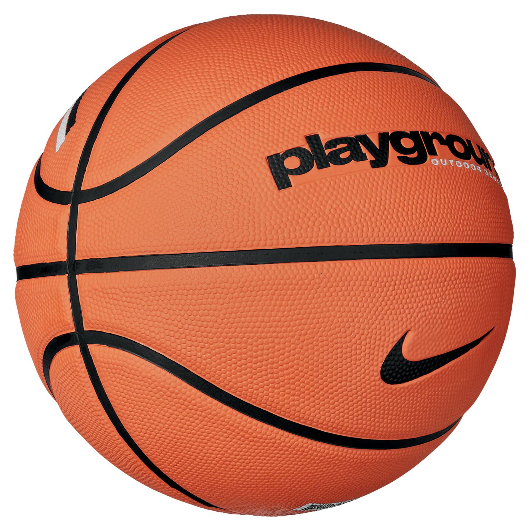 Entleerter Basketball Nike Everyday Playground 8p